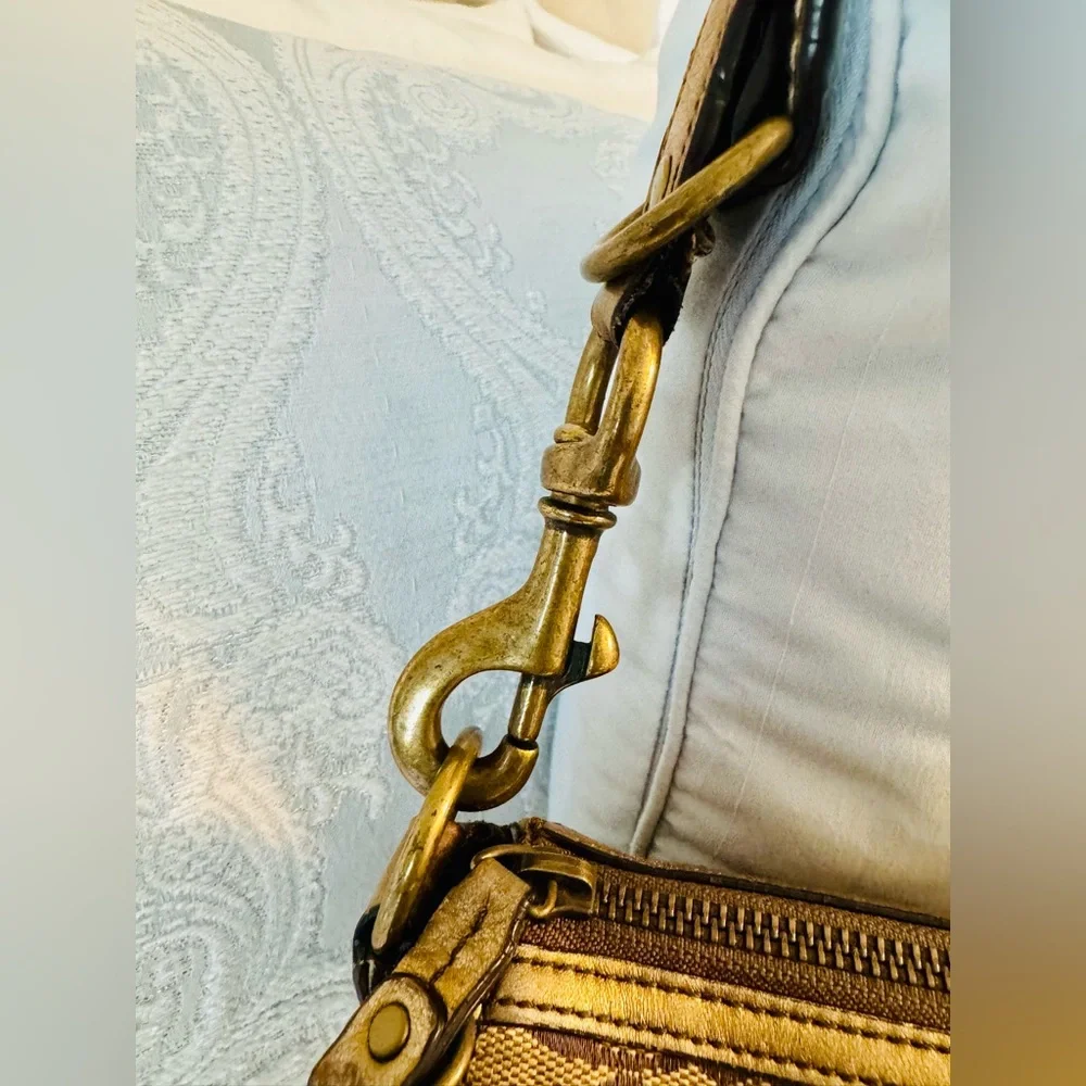 Coach Legacy 2004 Special Edition Bag with Metallic Gold and Brown Signature - Picture 7 of 14